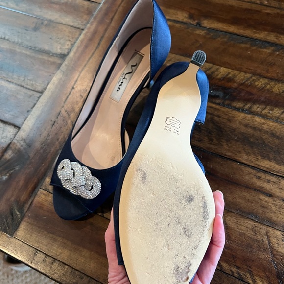 Nina navy heels - Picture 3 of 5
